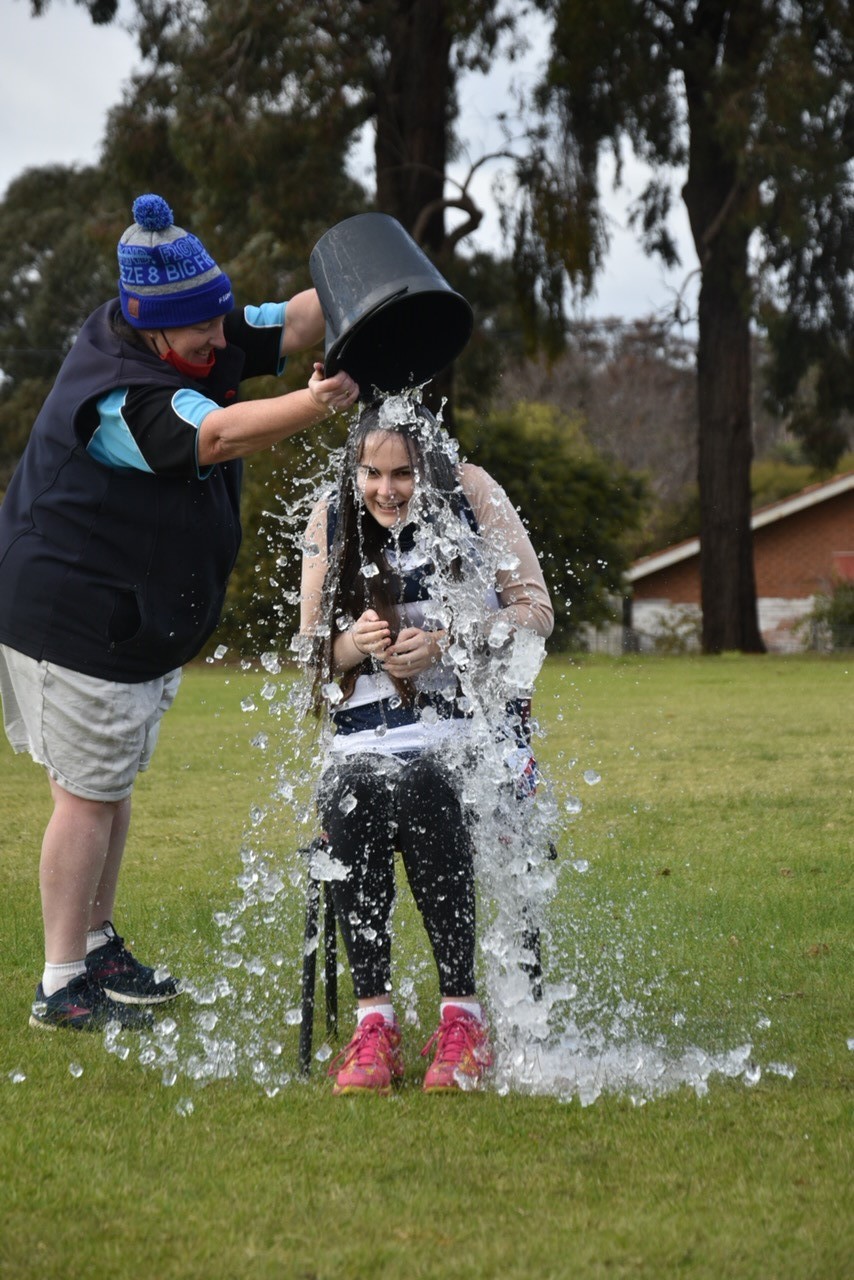 /uploaded_files/media/gallery/1655426636Ice Bucket Challenge June 2022 - 6.jpg